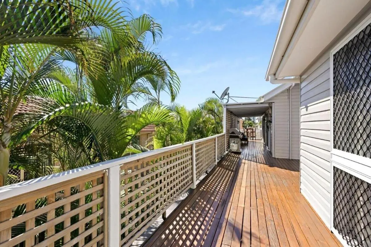 Holiday home The Beach Shack - Golden Beach Australia
